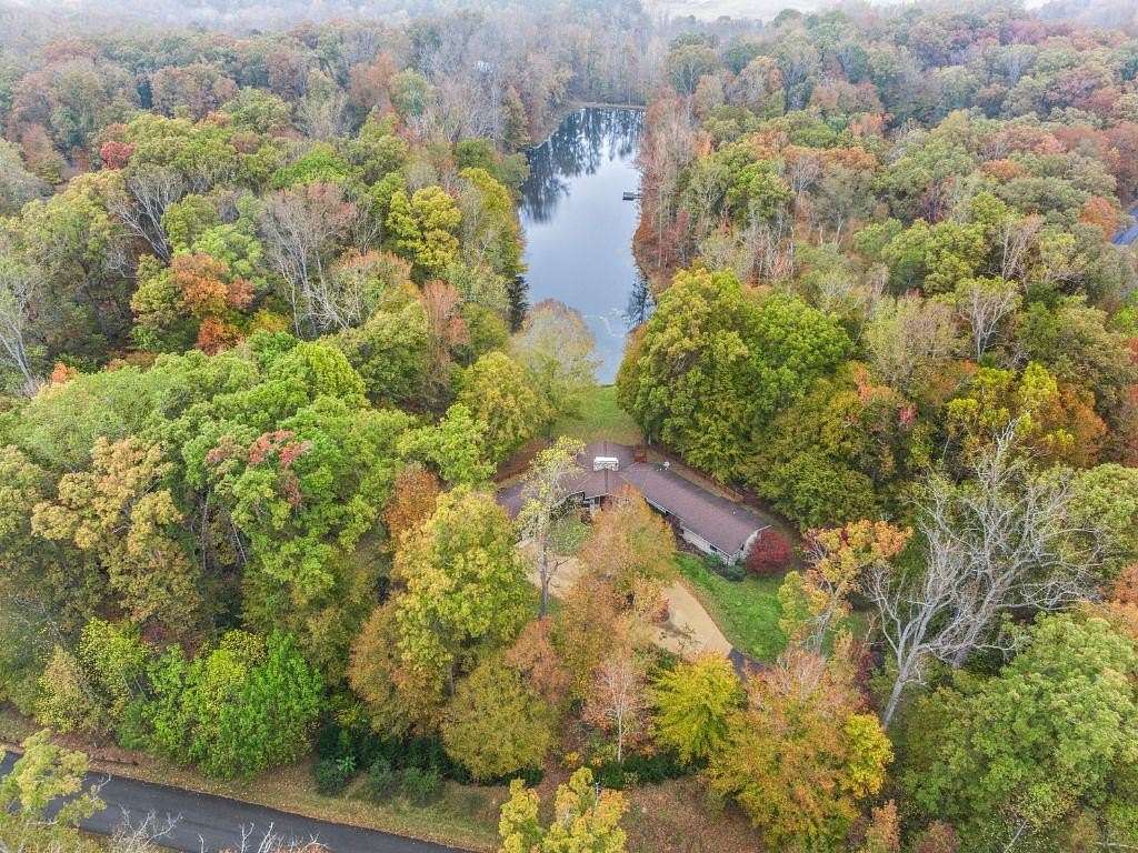 11.4 Acres of Land with Home for Sale in Maidens, Virginia