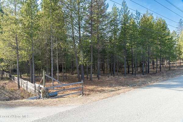 1 Acre of Land for Sale in Bonners Ferry, Idaho