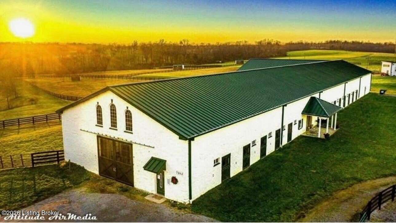 58.7 Acres of Agricultural & Residential Land for Sale in Finchville, Kentucky