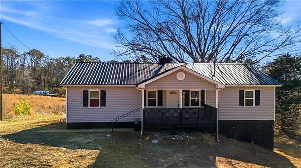 4.69 Acres of Land with Home for Sale in Dacula, Georgia