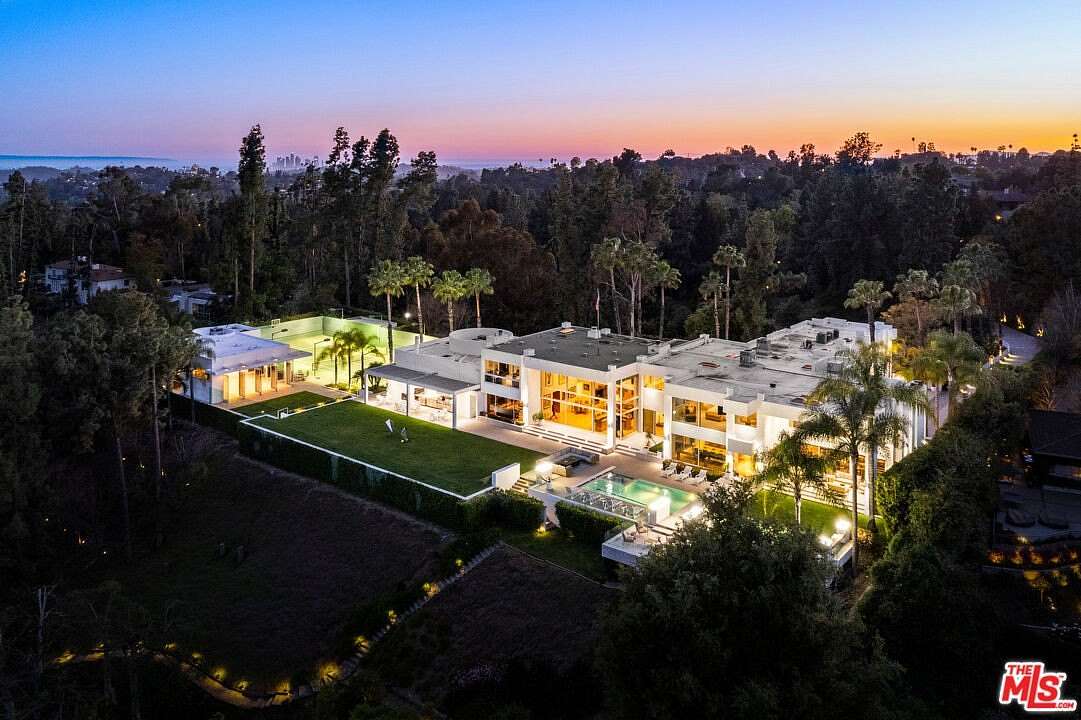 1.72 Acres of Land with Home for Sale in Pasadena, California