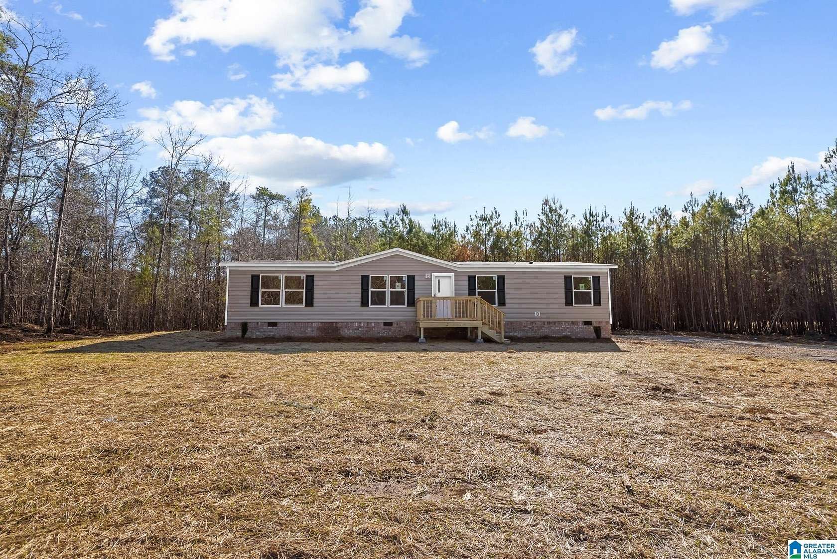 10 Acres of Residential Land with Home for Sale in Talladega, Alabama