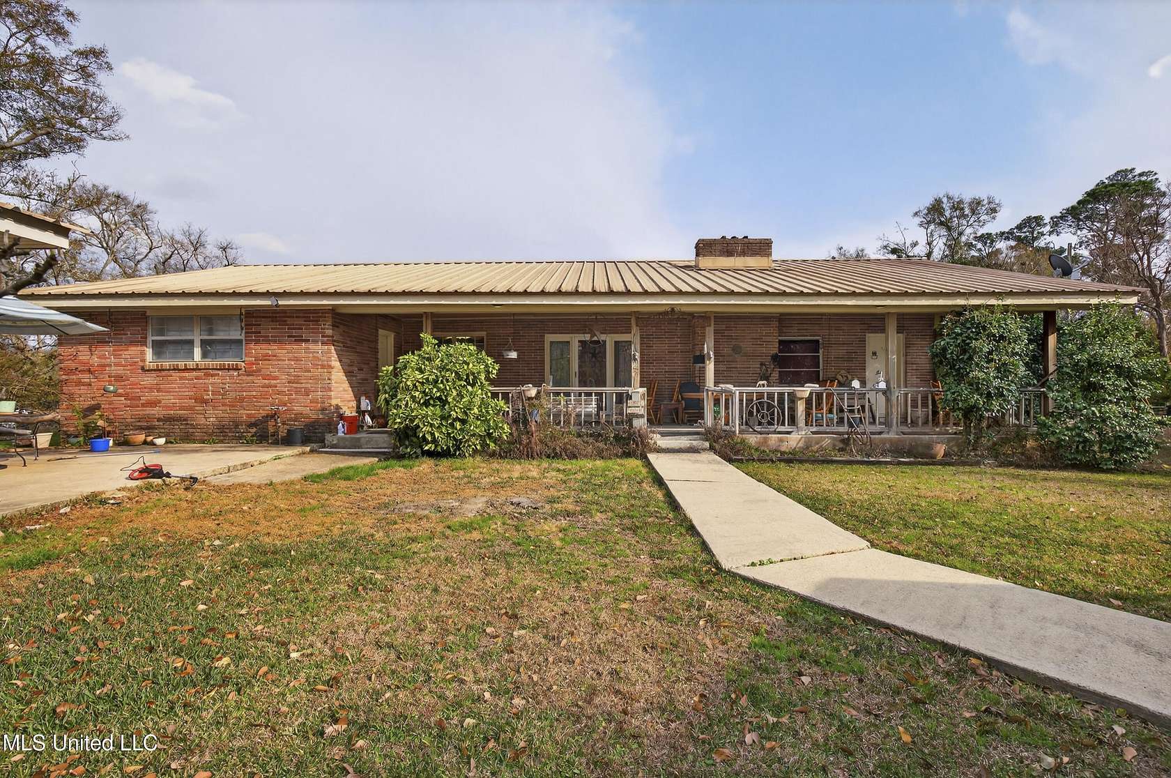 9.3 Acres of Land with Home for Sale in Gulfport, Mississippi