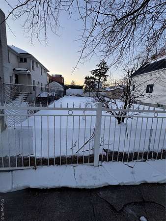 0.07 Acres of Land for Sale in South Ozone Park, New York