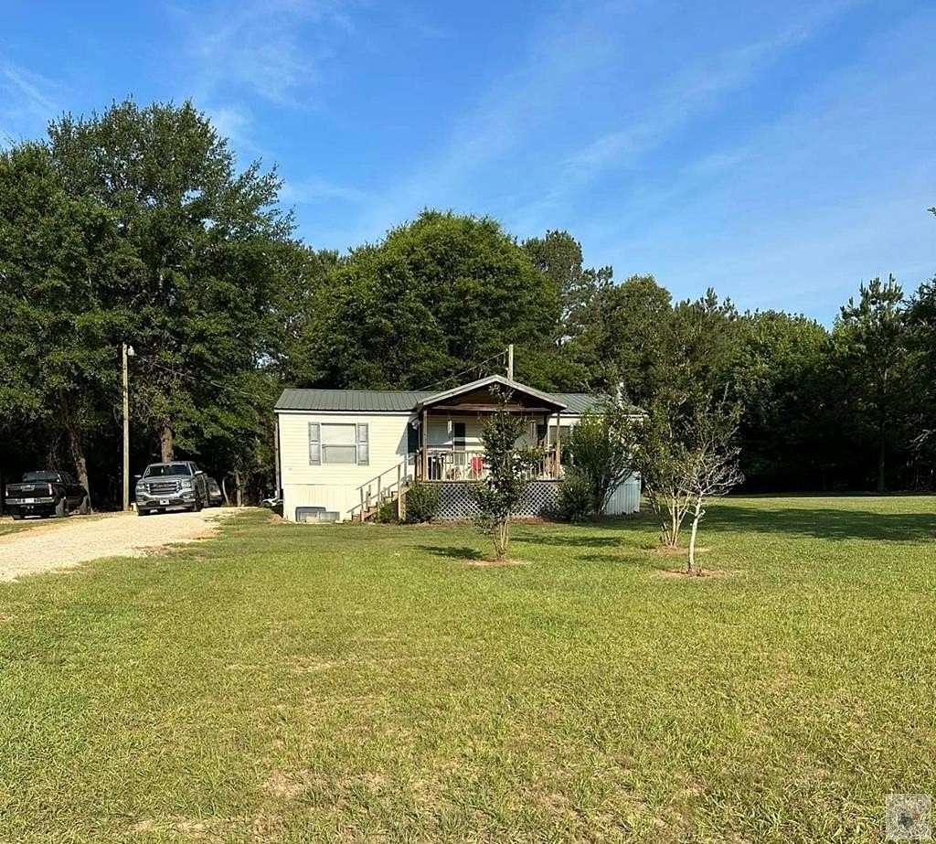 6 Acres of Residential Land with Home for Sale in Fouke, Arkansas