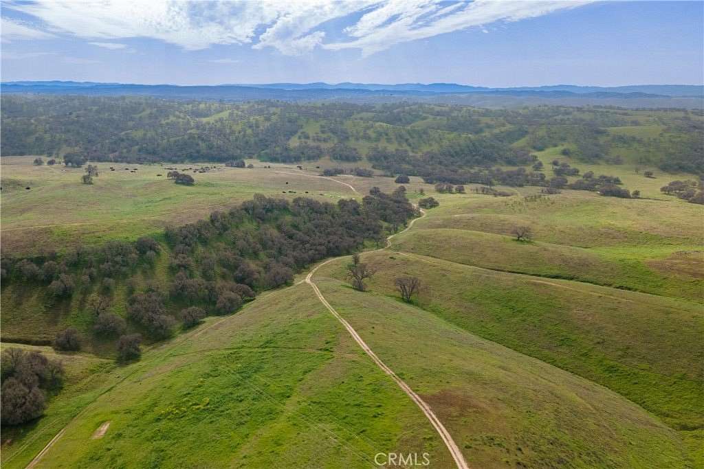 1 Acre of Land for Sale in Paso Robles, California