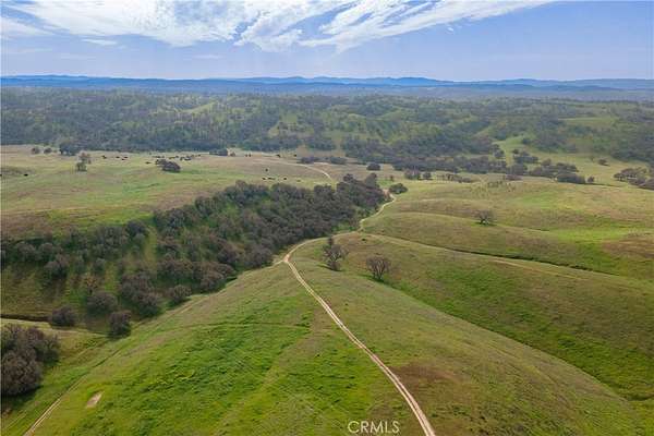 1 Acre of Land for Sale in Paso Robles, California