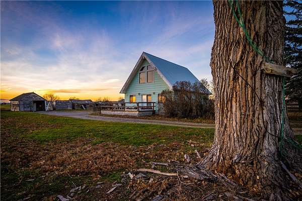 26 Acres of Recreational Land with Home for Sale in Worden, Montana