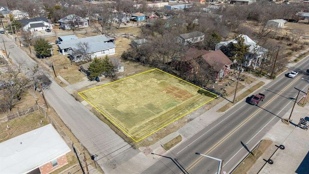 0.25 Acres of Mixed-Use Land for Sale in Greenville, Texas
