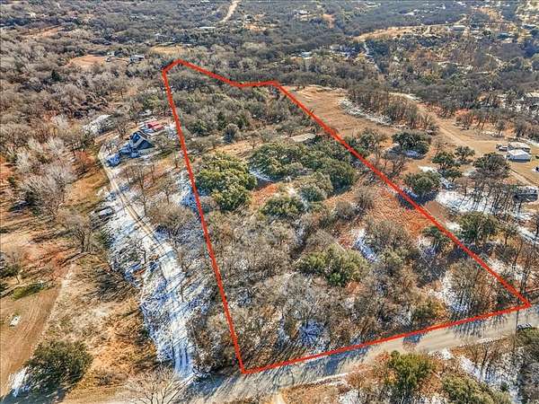 10 Acres of Recreational Land for Sale in Springtown, Texas
