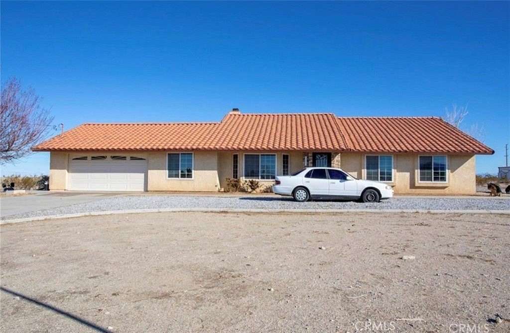 5.16 Acres of Residential Land with Home for Sale in Phelan, California