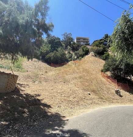 0.19 Acres of Residential Land for Sale in Woodland Hills, California