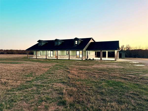 2.5 Acres of Land with Home for Sale in Chico, Texas
