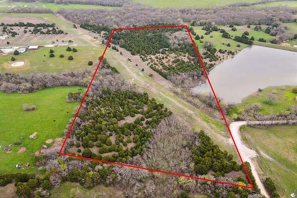 25.3 Acres of Land for Sale in Blue Ridge, Texas
