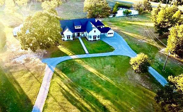 8.34 Acres of Land with Home for Sale in Brownsboro, Texas