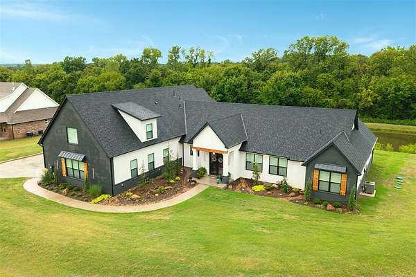 1.9 Acres of Land with Home for Sale in Blanchard, Oklahoma