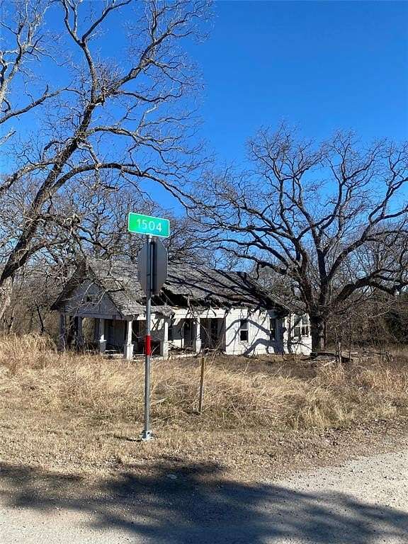 1 Acre of Residential Land for Sale in Savoy, Texas