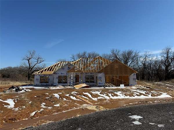 3.23 Acres of Residential Land with Home for Sale in Weatherford, Texas