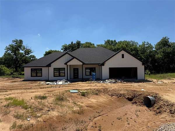 3.23 Acres of Land with Home for Sale in Weatherford, Texas