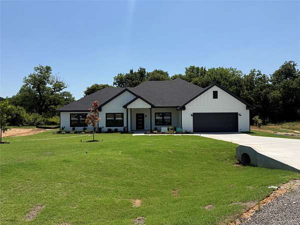 3.23 Acres of Land with Home for Sale in Weatherford, Texas