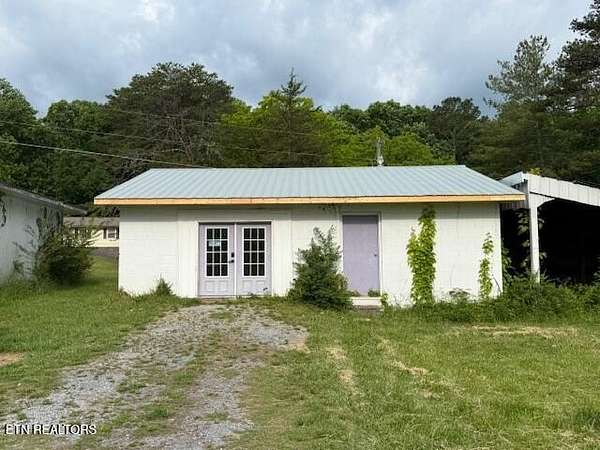 1.7 Acres of Land with Home for Sale in Athens, Tennessee