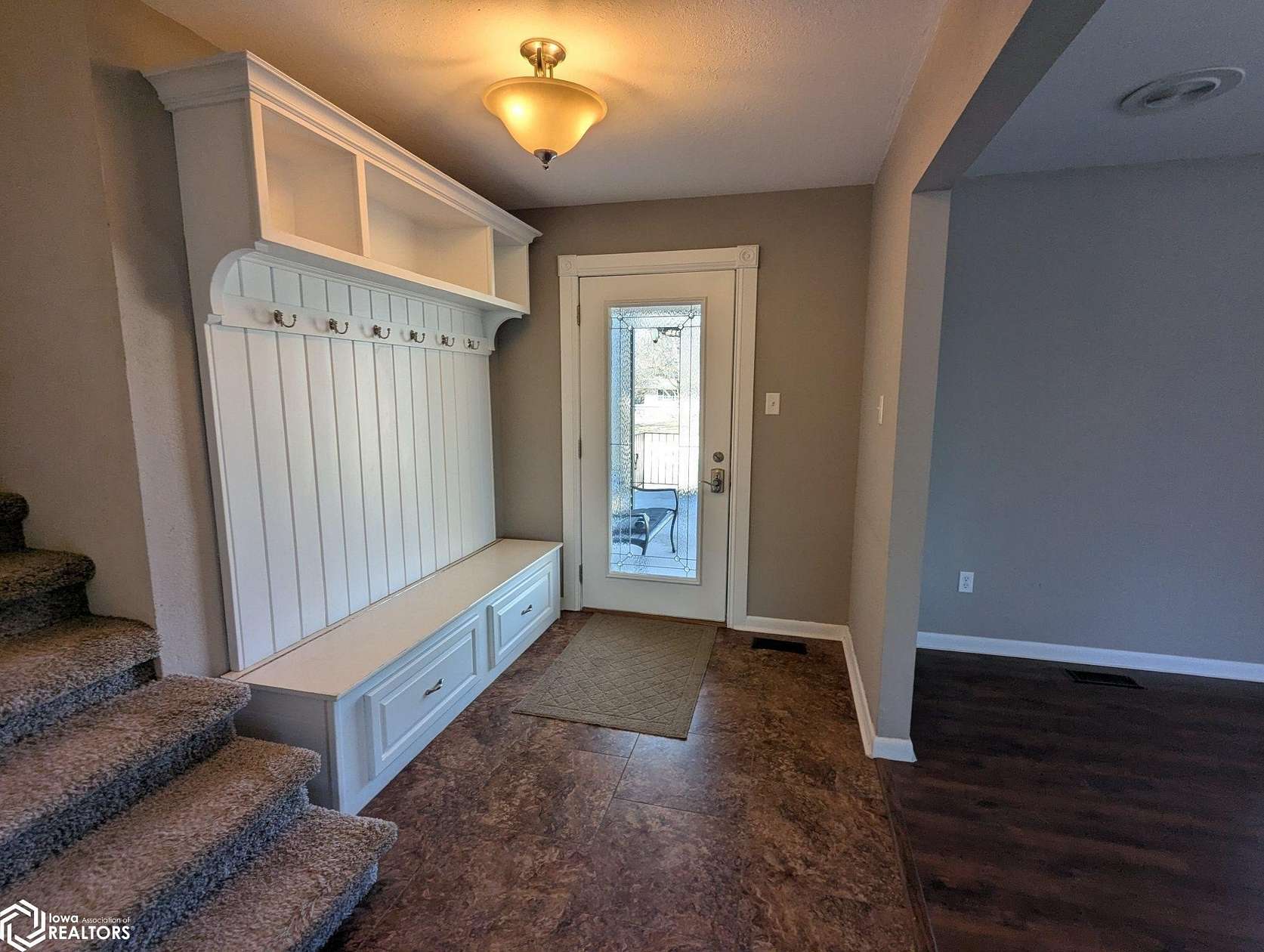 4.89 Acres of Land with Home for Sale in Burlington, Iowa