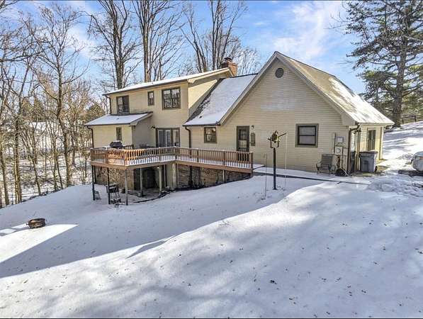 3 Acres of Residential Land with Home for Sale in Glasgow, Kentucky