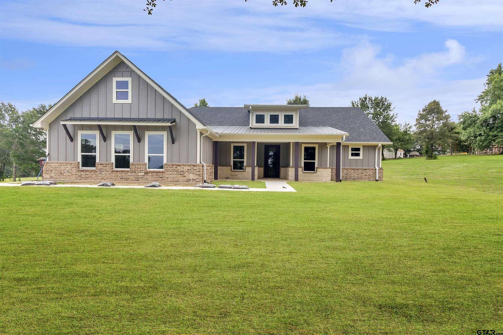 4.39 Acres of Residential Land with Home for Sale in Brownsboro, Texas