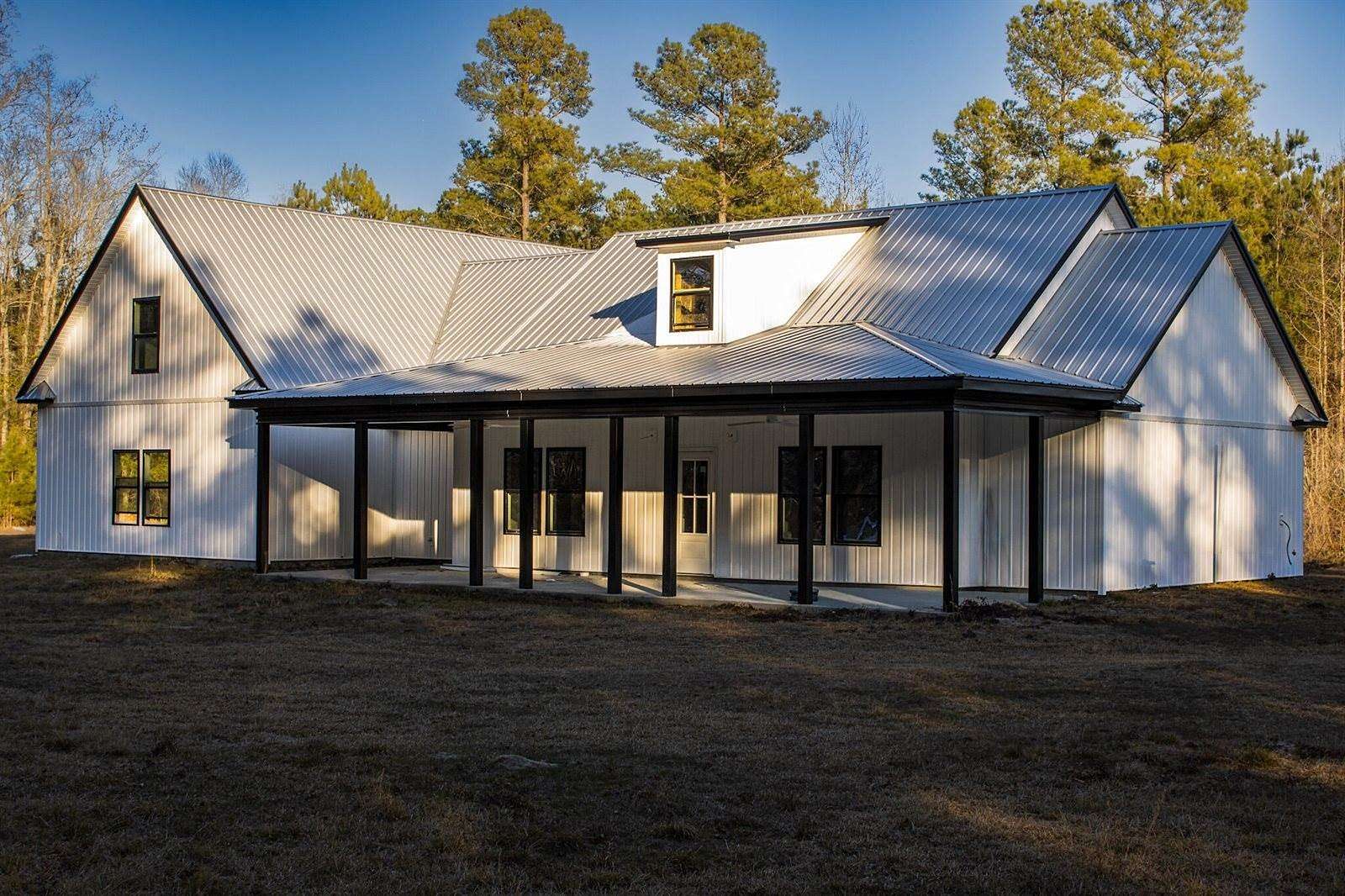 7.55 Acres of Residential Land with Home for Sale in Holly Hill, South Carolina