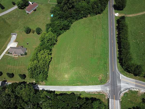 2.36 Acres of Residential Land for Sale in Beechgrove, Tennessee