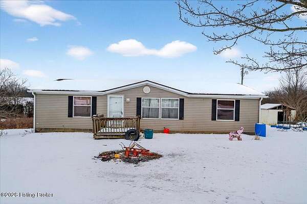 5 Acres of Land with Home for Sale in Coxs Creek, Kentucky