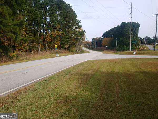 11.8 Acres of Improved Commercial Land for Sale in Baldwin, Georgia