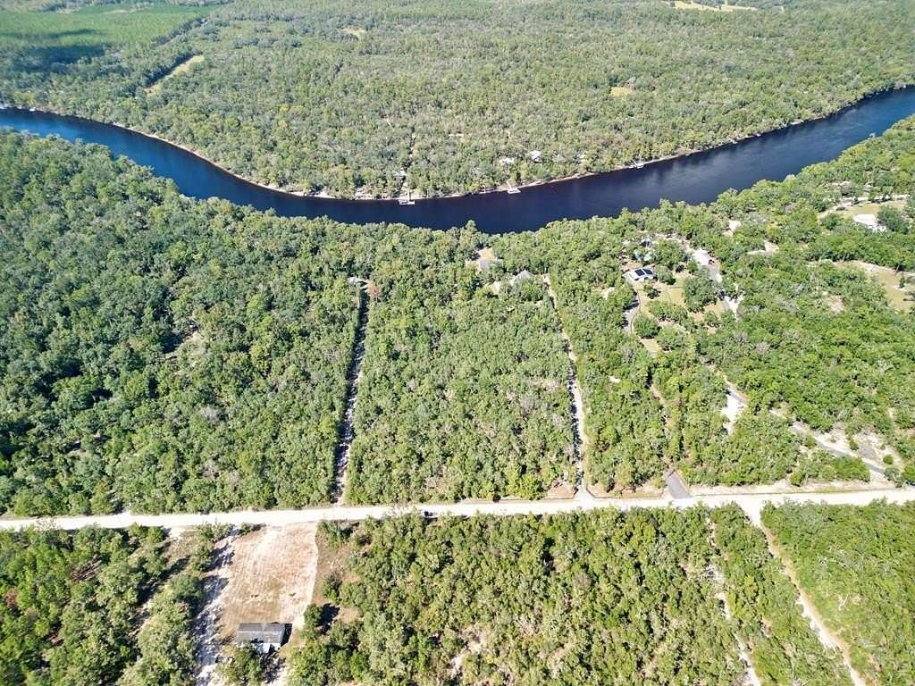 9.73 Acres of Residential Land for Sale in Bell, Florida