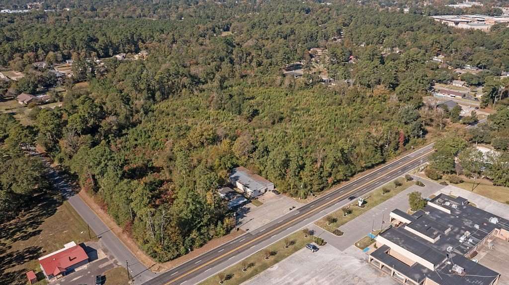 0.96 Acres of Mixed-Use Land for Sale in Lufkin, Texas