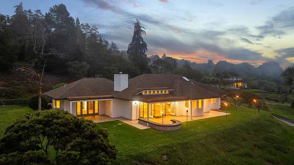 4.1 Acres of Residential Land with Home for Sale in Kula, Hawaii