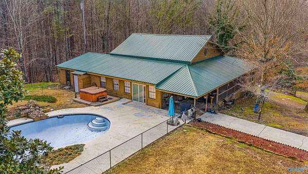 23.4 Acres of Land with Home for Sale in Fort Payne, Alabama