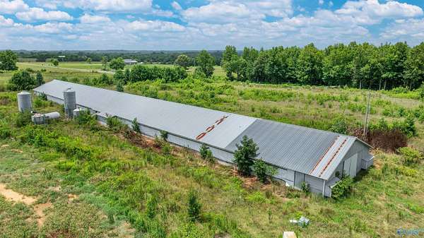 30 Acres of Agricultural & Residential Land for Sale in Fort Payne, Alabama