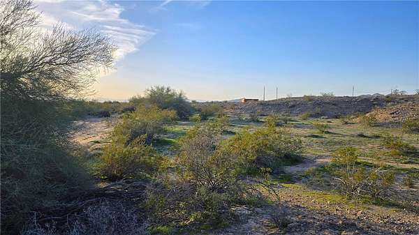 5 Acres of Residential Land for Sale in Yucca, Arizona