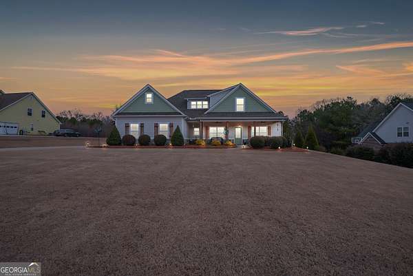 1.69 Acres of Residential Land with Home for Sale in Williamson, Georgia