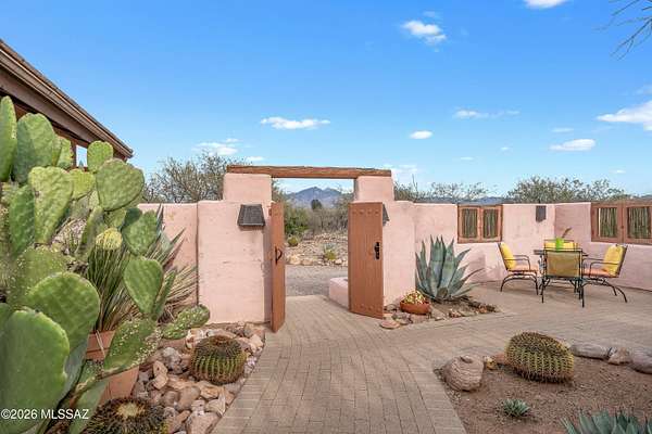 2.28 Acres of Residential Land with Home for Sale in Tubac, Arizona