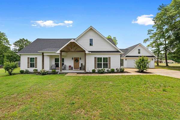 1.5 Acres of Land with Home for Sale in Cabot, Arkansas