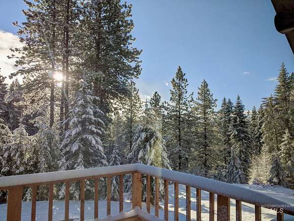 6 Acres of Residential Land with Home for Sale in Grangeville, Idaho