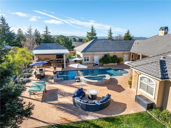 20 Acres of Land with Home for Sale in Templeton, California