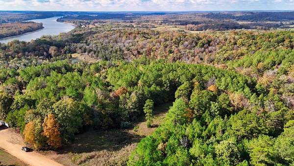 5 Acres of Residential Land for Sale in Bath Springs, Tennessee