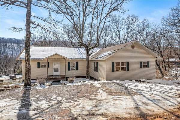 16 Acres of Land with Home for Sale in Winslow, Arkansas