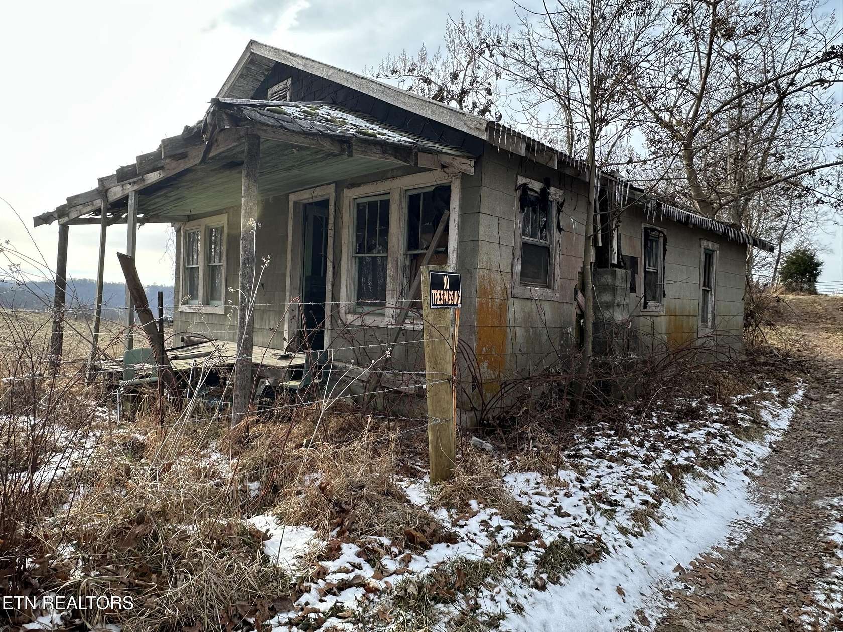 44 Acres of Recreational Land for Sale in Speedwell, Tennessee