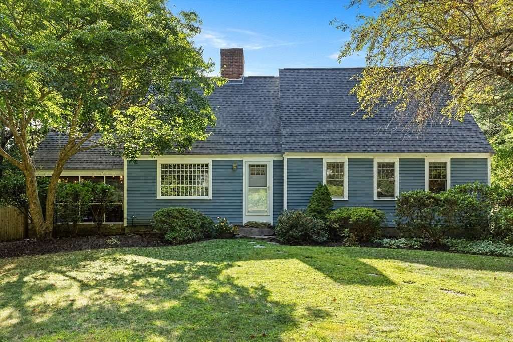 2.14 Acres of Residential Land with Home for Sale in Bolton, Massachusetts