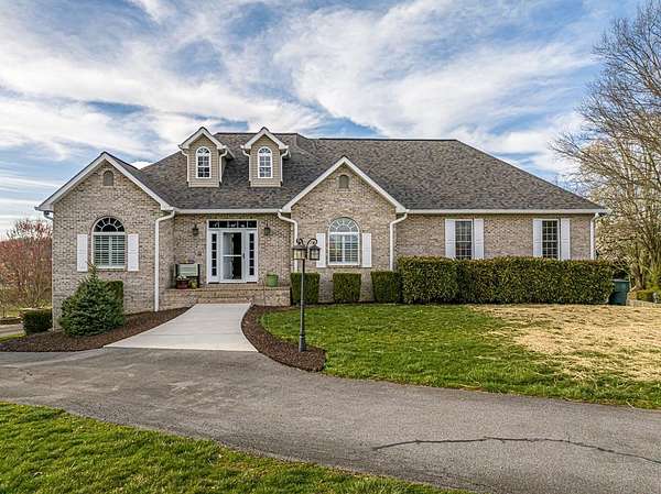 5.3 Acres of Residential Land with Home for Sale in Abingdon, Virginia