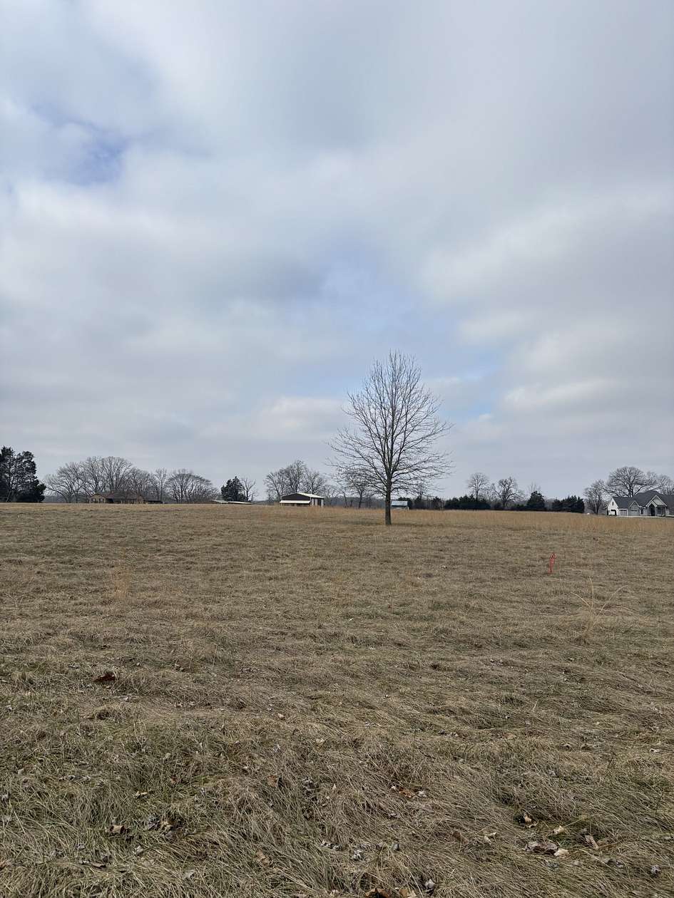 5 Acres of Residential Land for Sale in Lebanon, Tennessee