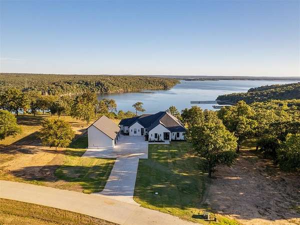 2.12 Acres of Residential Land with Home for Sale in Eufaula, Oklahoma